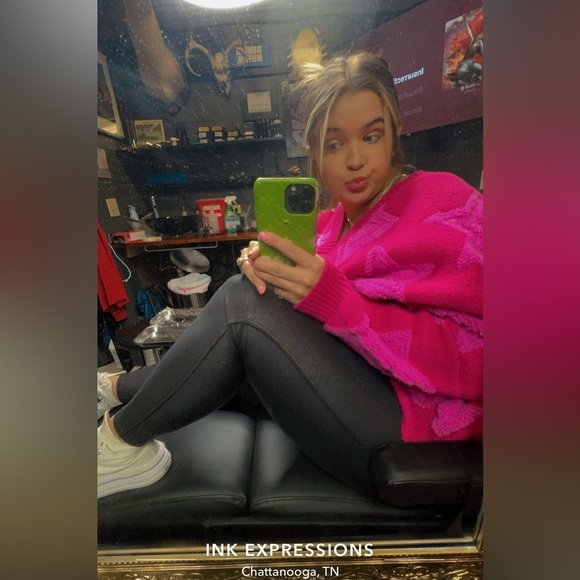 Meet your Posher, Megan - Picture 2 of 7